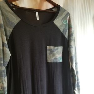 Black and Camo floral top!